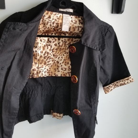 🧥URBAN LIFE BLACK AND ANIMAL PRINT BLAZER - Picture 3 of 4